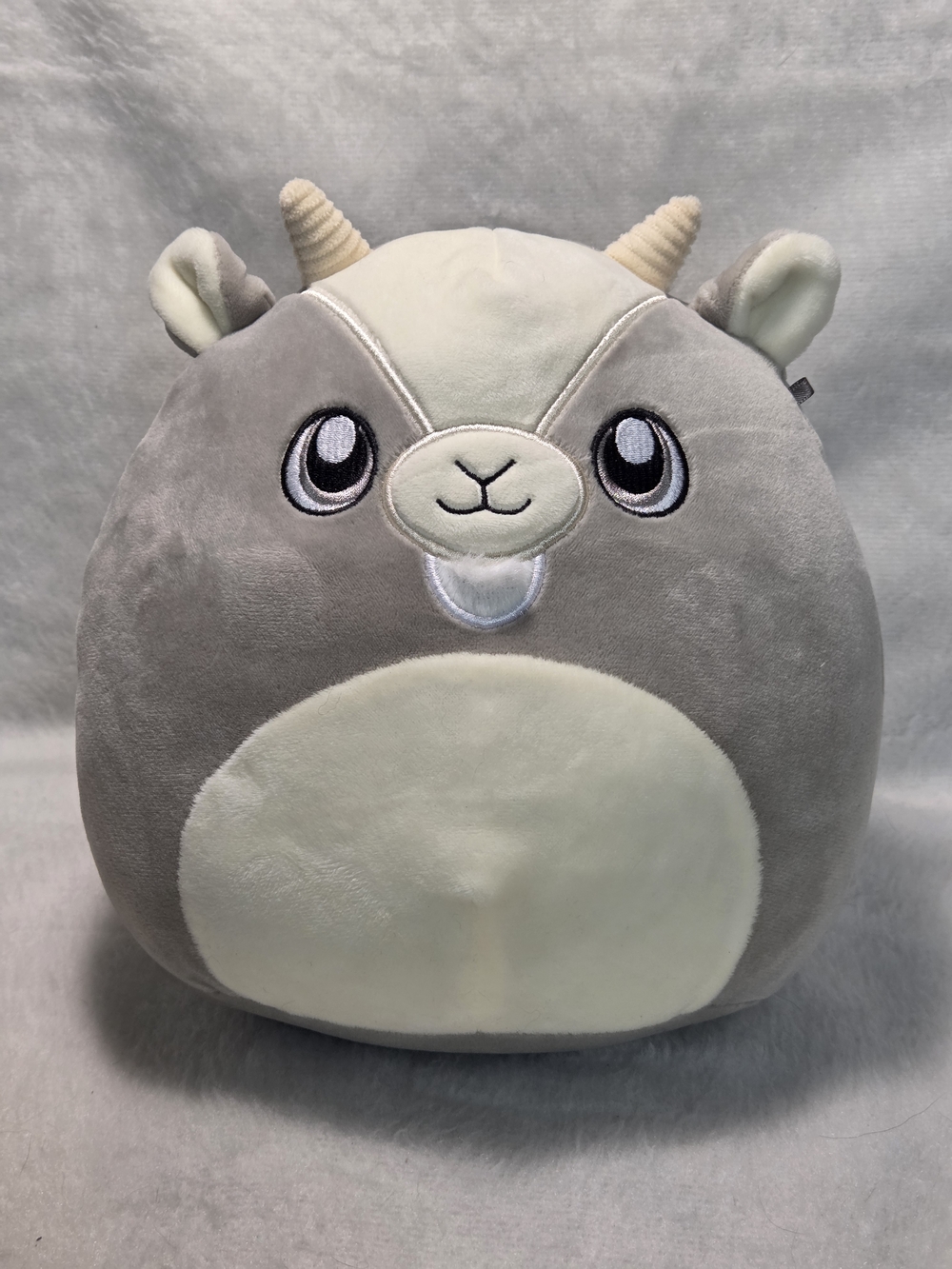 WALKER Squishmallows 8" Grey Goat Anime Eyes New Easter Toy NO HANGTAG